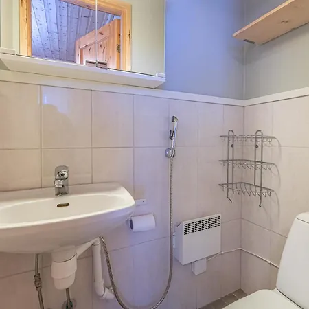 Levillas Myllyjoentie 5 B3 * Kittilä